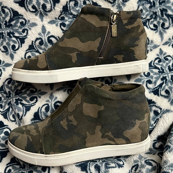 Aqua College Women’s Sz 8 Camo Waterproof Shoes Winter Boots Short Boots - Picture 3 of 9